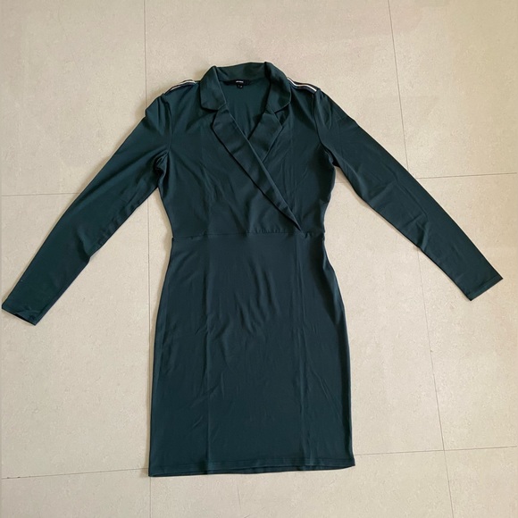 Vero Moda Sheath Dress with Notched Lapels (Dark Green) - Picture 8 of 15